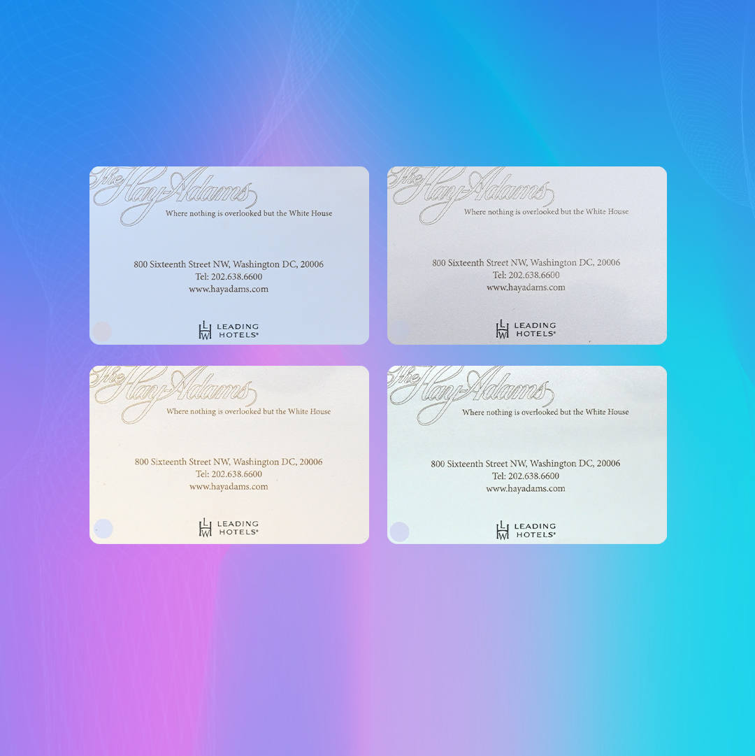 PVC炫彩珠光底智能卡定制2